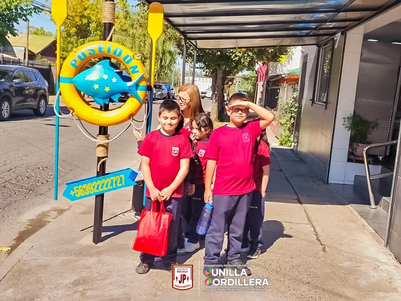 Salida Pedagógica: Estudiantes de 2° Básico exploran el comercio local 📋  