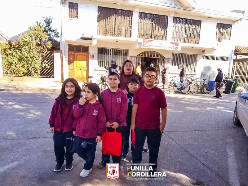 Salida Pedagógica: Estudiantes de 2° Básico exploran el comercio local 📋