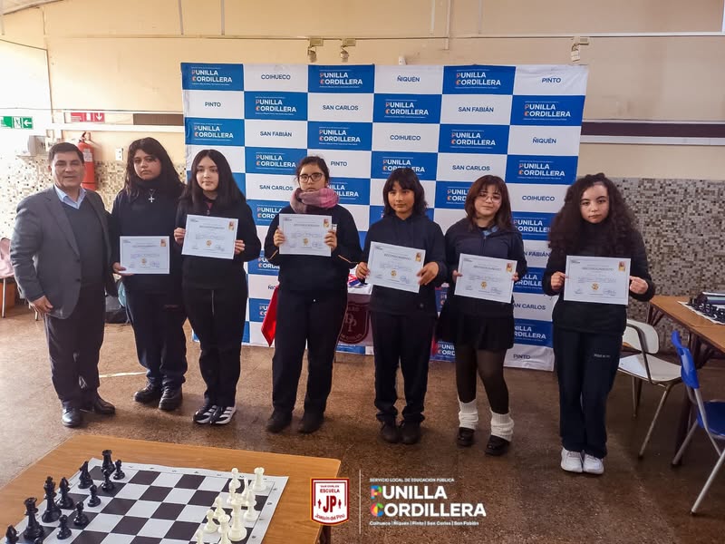 🏆 ¡Nuestros Estudiantes brillaron en el tablero! ♟️✨