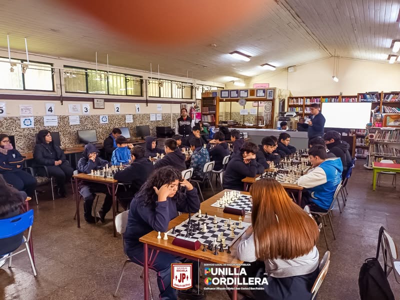 🏆 ¡Nuestros Estudiantes brillaron en el tablero! ♟️✨